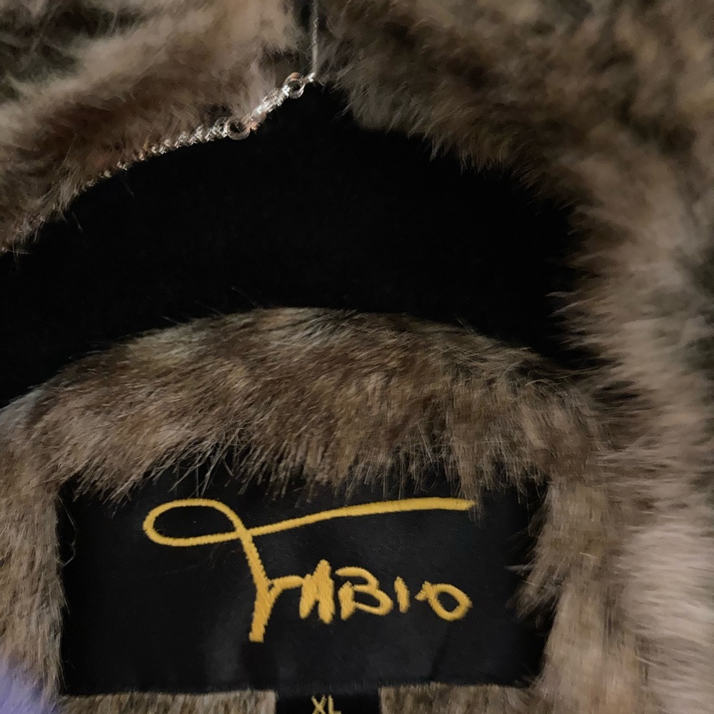 Fabio Faux Fur & Denim Trucker Jean Jacket - Picture 6 of 16